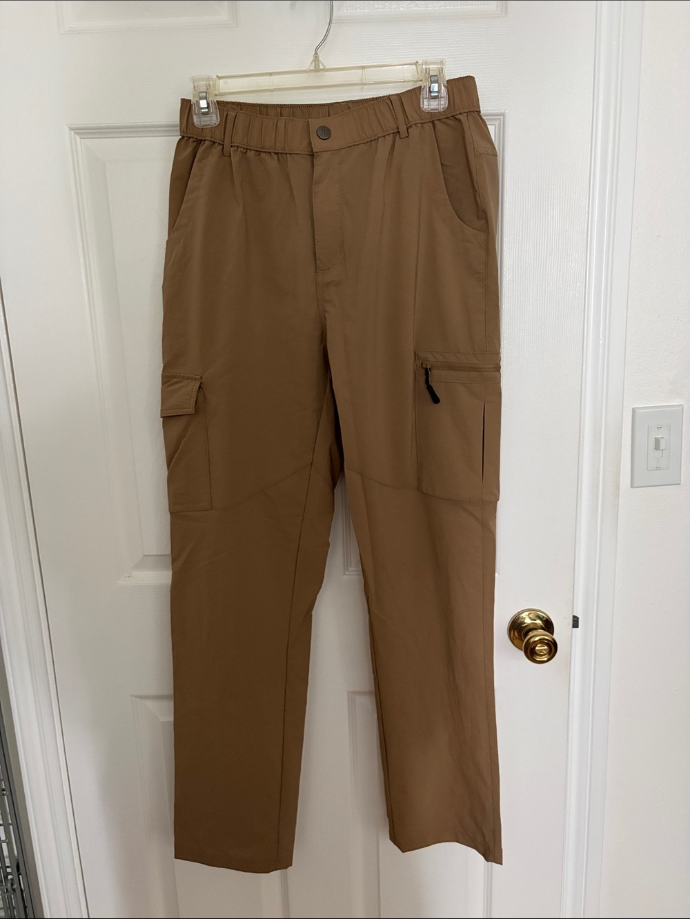 Women’s Brown Travel Pants - Comfortable and Veraatile